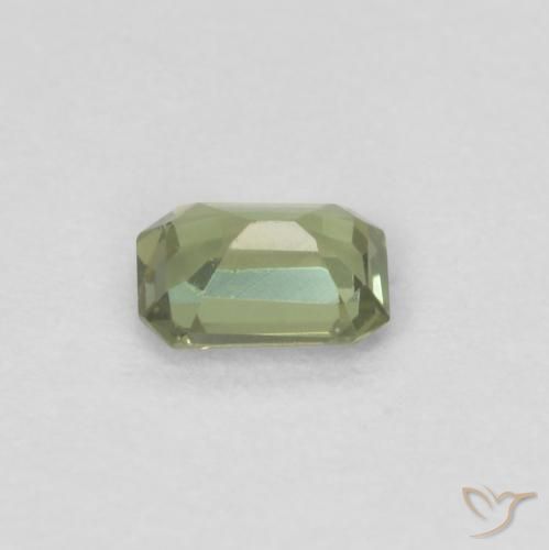 Rupine des grains Vert forêt chaud naturelle Octogone / coupe Émeraude, 0.18 ct, VVS-VS