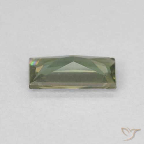 Kornerupine Vert moyen naturelle Baquette, 0.22 ct, VVS