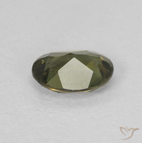 Rupine des grains Vert brunâtre naturelle ovale, 0.25 ct, VVS