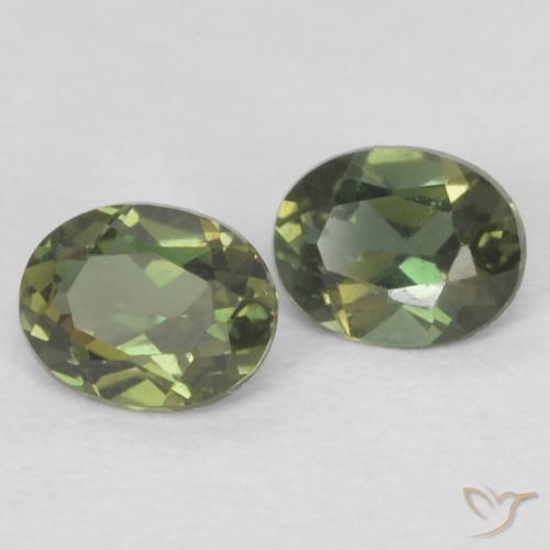 0.37ctw Naturel Medium Dark-Green Rupine des grains, ovale, VS