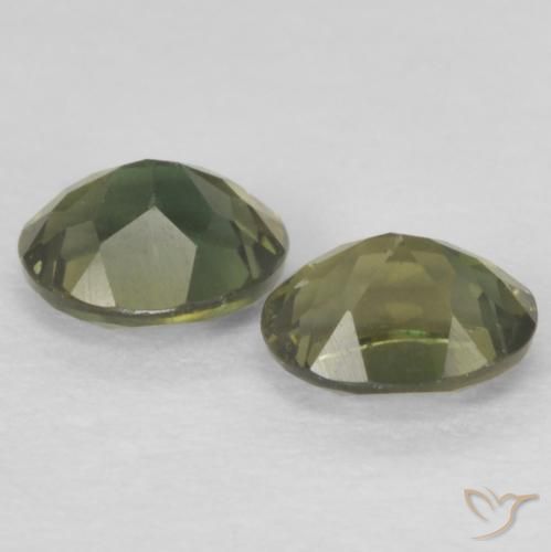 Shop natural 0.50ct Vert jaunâtre Rupine des grains gems, ovale, from Sri Lanka at GemSelect. In stock, global shipping!
