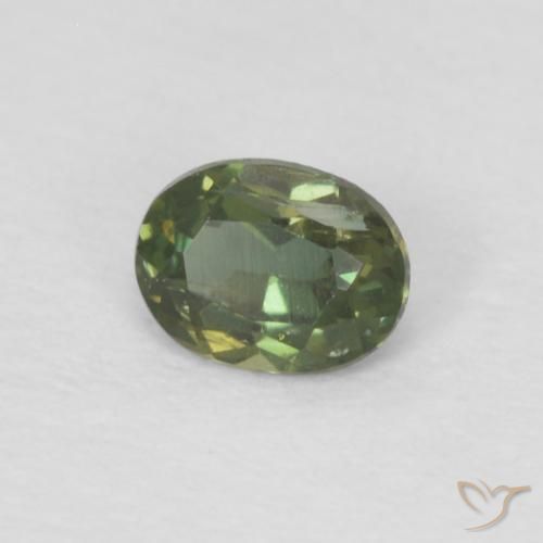 Rupine des grains Medium Dark-Green naturelle ovale, 0.16 ct, VS