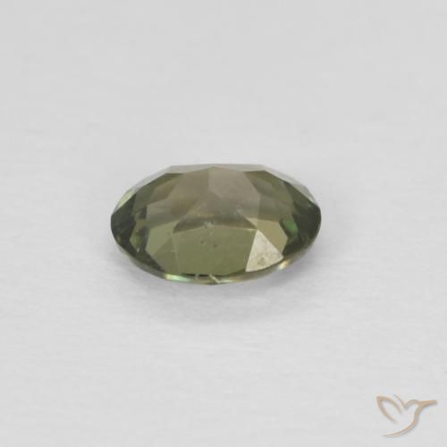 Rupine des grains Vert foncé naturelle ovale, 0.28 ct, VVS-VS