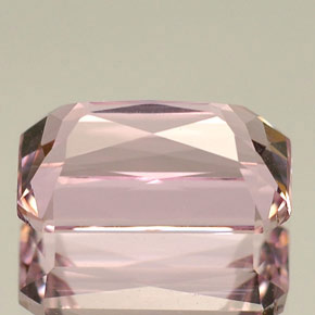 Kunzite rose naturelle taille émeraude, 1,94 ct, VVS