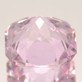 Kunzite rose naturelle forme fantaisie, 9,35 ct, VVS