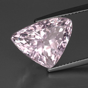 Kunzite rose naturelle forme fantaisie, 10,63 ct, VS