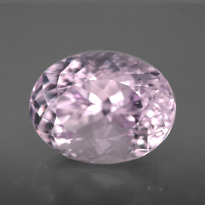 Kunzite rose naturelle coupe ovale, 7,40 ct, VVS-VS