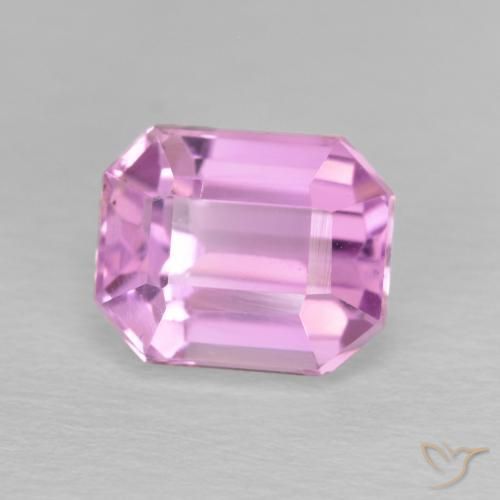 Kunzite Pourpre moyen naturelle Taille émeraude, 3.08 ct, VVS-VS