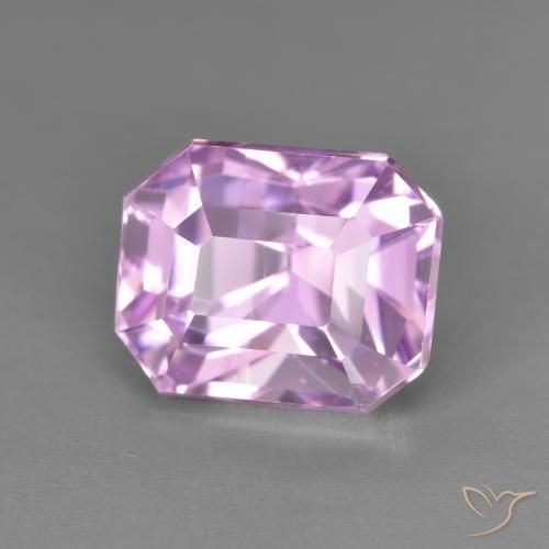 Kunzite Pourpre violet rosâtre léger naturelle Octogone / coupe Émeraude, 6.62 ct, VVS-VS
