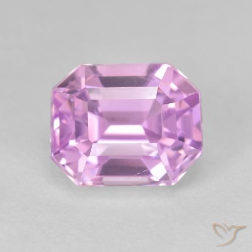 Kunzite Lilas léger naturelle Taille émeraude, 6.32 ct, VVS
