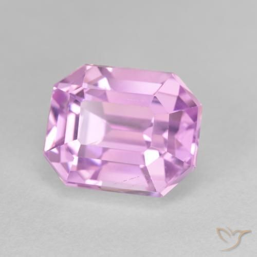 Kunzite Lilas léger naturelle Taille émeraude, 6.32 ct, VVS