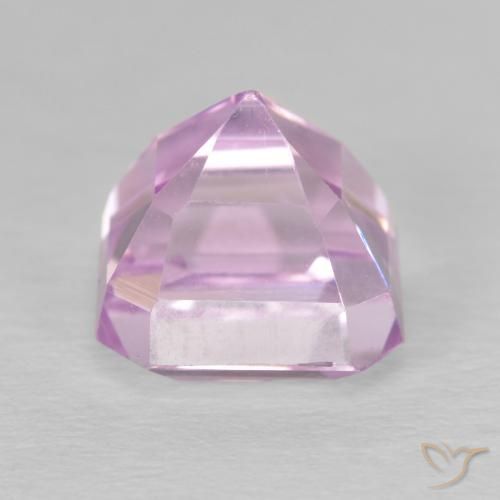 Kunzite Rose clair naturelle Taille émeraude, 4.58 ct, VVS-VS