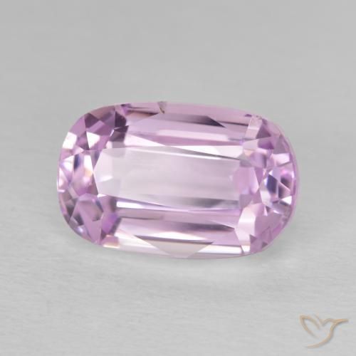 Kunzite Ton rose cerise naturelle ovale, 7.83 ct, VVS-VS