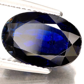 Disthène Bleu naturelle Coupe ovale, 5.74 ct, VS-SI