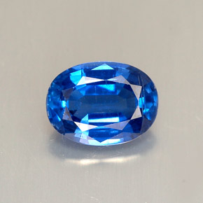 Disthène Bleu naturelle Coupe ovale, 1.56 ct, VS