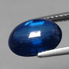 Cyanite bleue naturelle coupe ovale, 3,77 ct, translucide