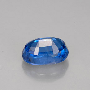 Disthène Bleu naturelle Coupe ovale, 1.26 ct, VS-SI