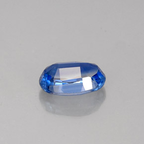 Disthène Bleu naturelle Coupe ovale, 0.68 ct, VS-SI
