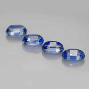 Achetez naturel ct Bleu Disthène gems, Coupe ovale, En provenance Myanmar (Birmanie) chez GemSelect. En stock, livraison internationale!