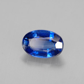 Disthène Bleu naturelle Coupe ovale, 0.63 ct, VS