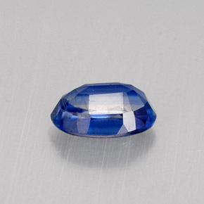 Disthène Bleu naturelle Coupe ovale, 0.63 ct, VS