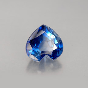 Cyanite bleue naturelle forme de coeur, 2,15 ct, VS-SI