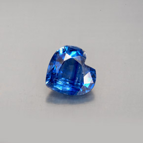 Disthène Bleu naturelle Forme de coeur, 1.86 ct, VS-SI