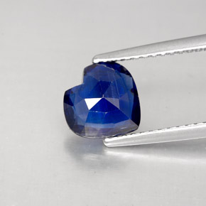 Cyanite bleue naturelle forme de coeur, 1,70 ct, VS