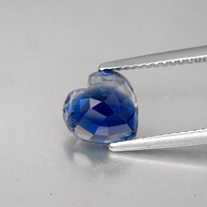Cyanite bleue naturelle forme de coeur, 2,40 ct, VS