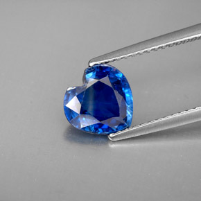 Disthène Bleu naturelle Forme de coeur, 1.76 ct, VS