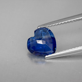 Disthène Bleu naturelle Forme de coeur, 1.76 ct, VS