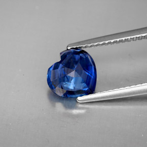 Cyanite bleue naturelle forme de coeur, 2,17 ct, VS
