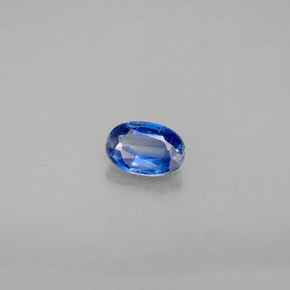 Disthène Bleu naturelle Coupe ovale, 0.62 ct, VS