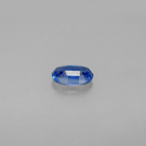 Disthène Bleu naturelle Coupe ovale, 0.62 ct, VS