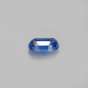 Disthène Bleu naturelle Coupe ovale, 0.61 ct, VS
