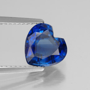 Cyanite bleue naturelle forme de coeur, 2,30 ct, VS-SI