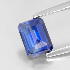 Cyanite bleue naturelle taille émeraude, 1,34 ct, VS