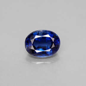 Disthène Bleu naturelle Coupe ovale, 2.68 ct, VS