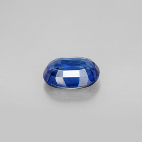 Disthène Bleu naturelle Coupe ovale, 2.26 ct, VS