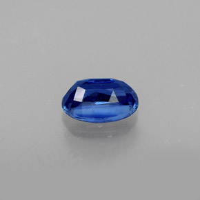 Cyanite bleue naturelle coupe ovale, 0,69 ct, VS-SI