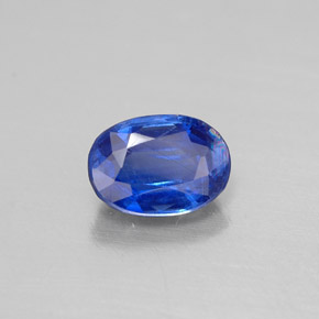 Disthène Bleu naturelle Coupe ovale, 0.66 ct, VS-SI
