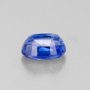 Disthène Bleu naturelle Coupe ovale, 0.77 ct, VS-SI