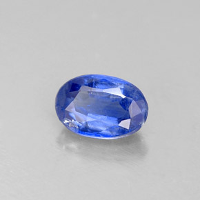 Disthène Bleu naturelle Coupe ovale, 0.69 ct, VS-SI
