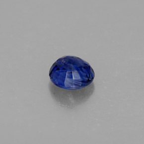 Disthène Bleu naturelle Coupe roude, 0.68 ct, VS-SI