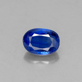 Disthène Bleu foncé naturelle Coupe ovale, 0.74 ct, VS-SI