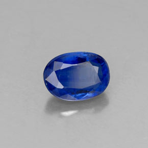 Disthène Bleu foncé naturelle Coupe ovale, 0.74 ct, VS-SI