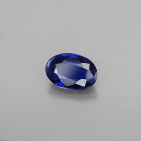Disthène Bleu foncé naturelle Coupe ovale, 0.61 ct, VS-SI