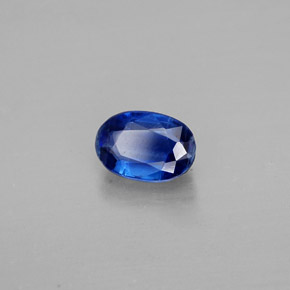 Cyanite bleue naturelle coupe ovale, 0,80 ct, VS-SI