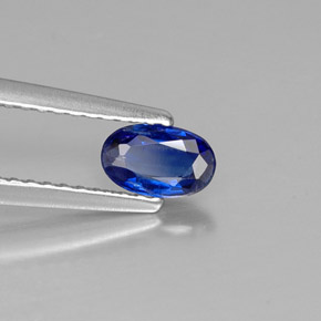 Disthène Bleu foncé naturelle Coupe ovale, 0.41 ct, VS-SI