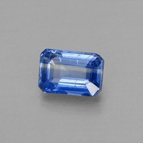 Disthène Bleu naturelle Taille émeraude, 0.75 ct, SI